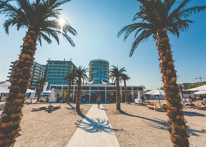 White Tower Mamaia Prestige Apartments