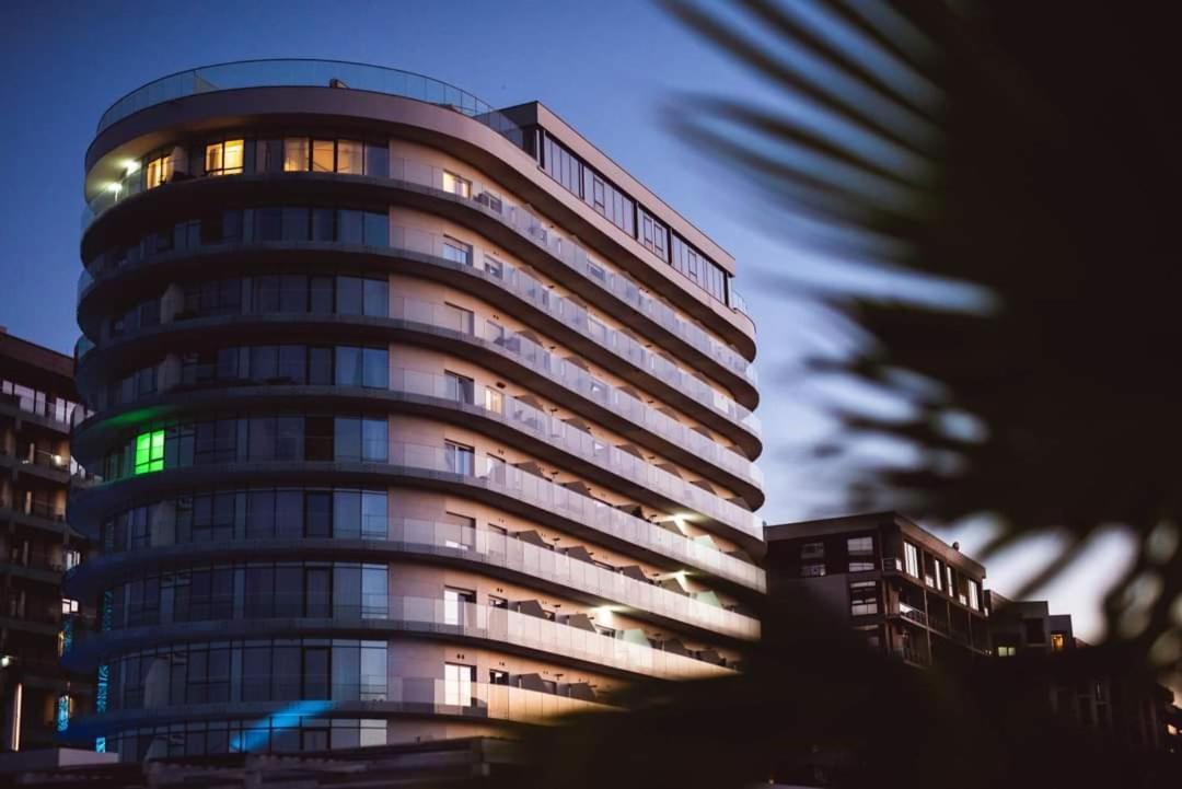White Tower Prestige Mamaia