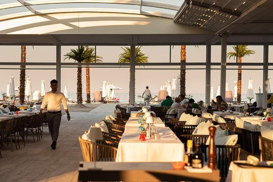 White Tower Prestige * Mamaia